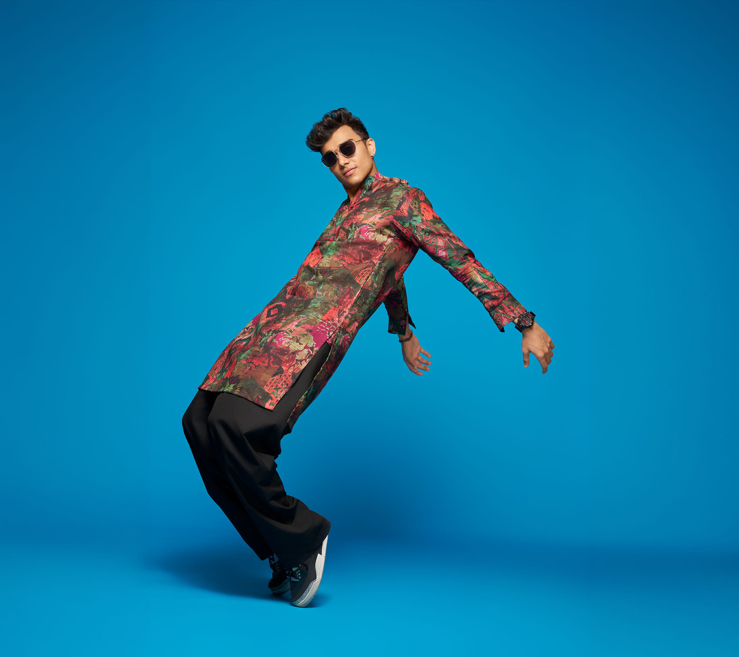 Athletic/Broad-Shoulder Build Kurta Fitting Guide